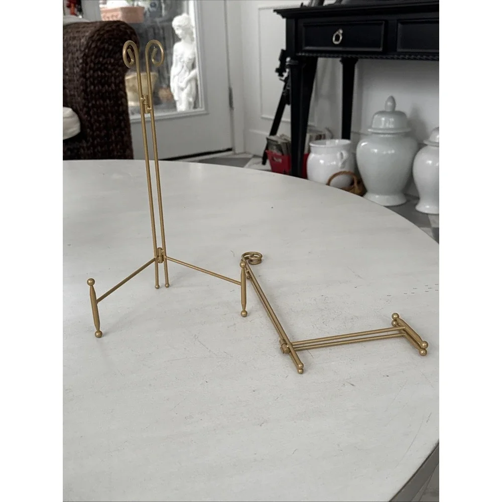 Gold Plate Stands, 12